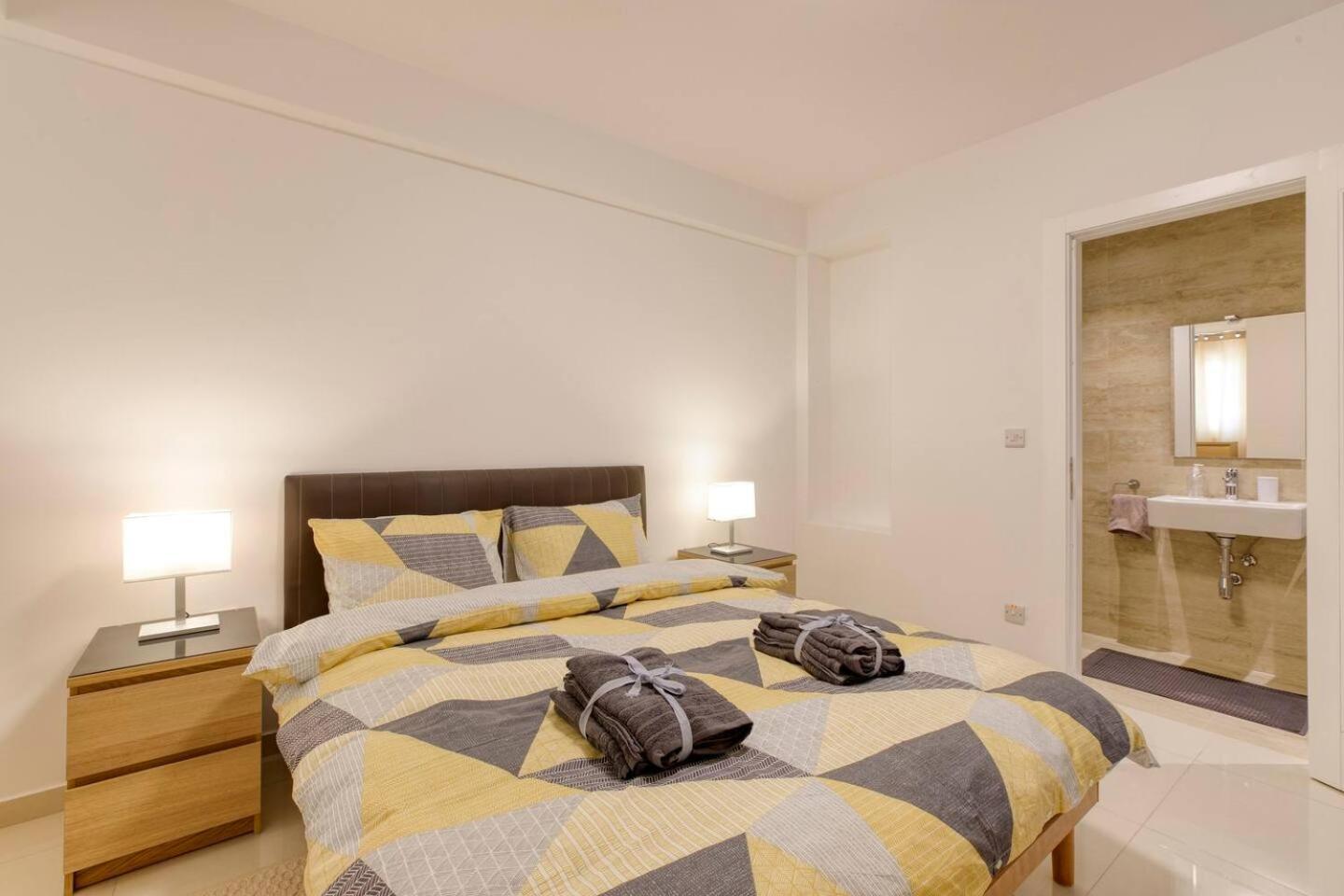 Beautiful Modern Central 2Br Apt Ta Xbiex Экстерьер фото
